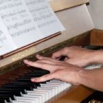 Klavier Akkorde Spielen
